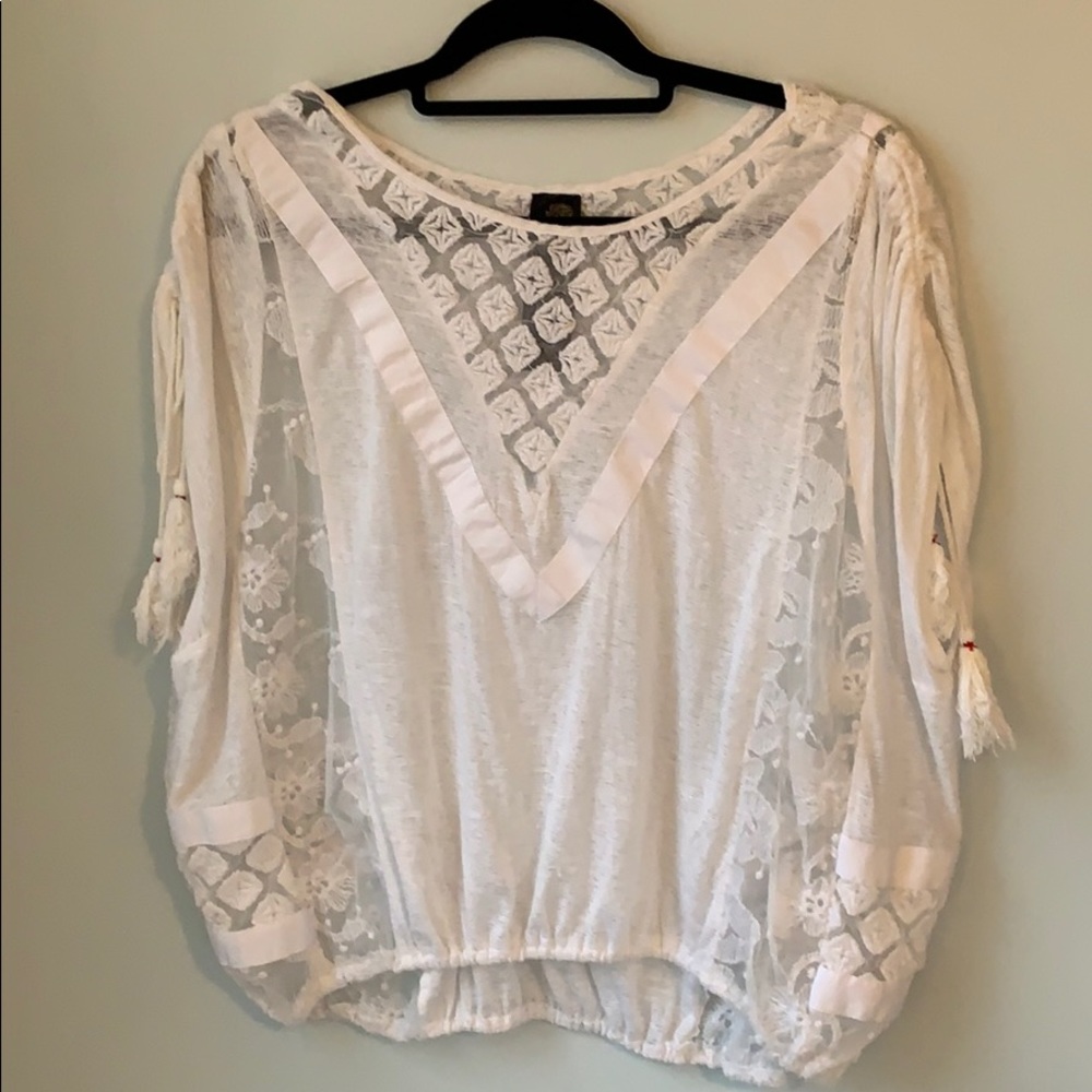 Free People white flowy top